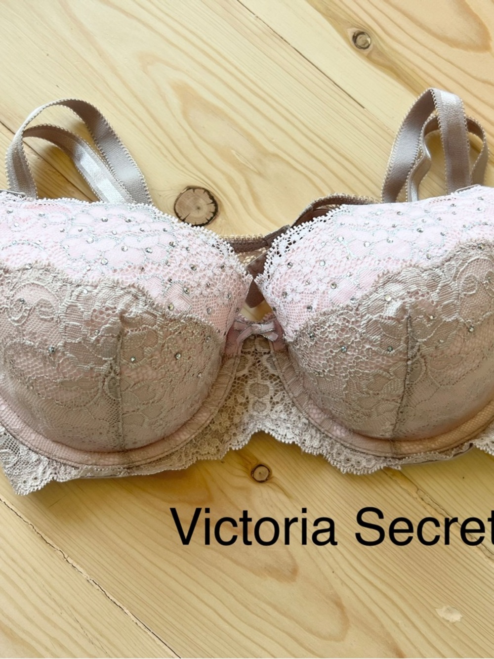 Victoria's Secret Light Pink Lace Push-Up Bra with Embellishments
